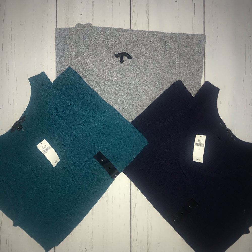 Banana republic sweater tank tops large